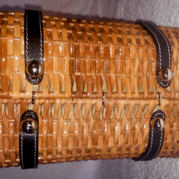 Kate Spade Vintage Barrel Bag; Weave; Delightful; Like New! Rare! - Picture 3 of 5